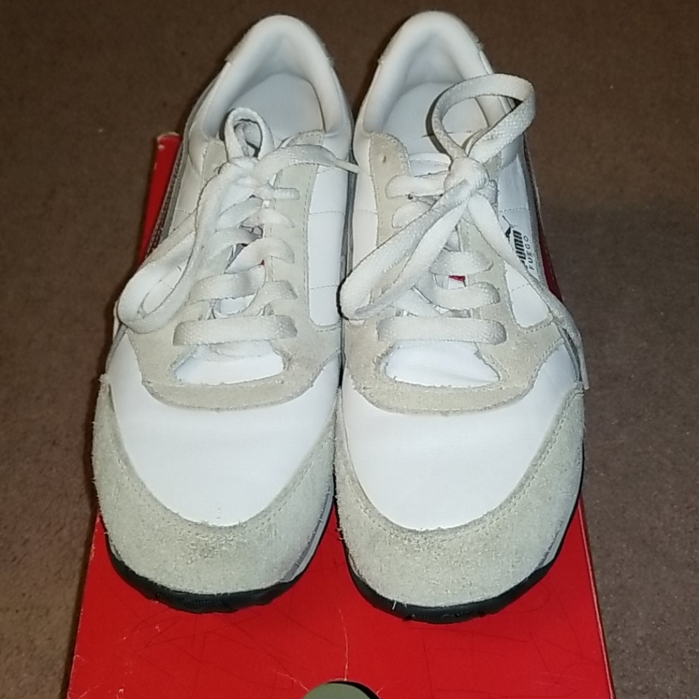 Running shoes